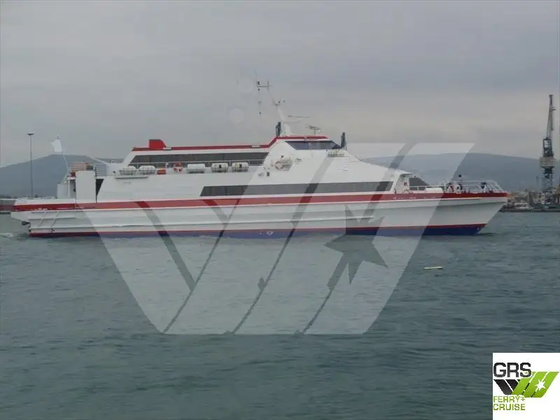 Kapal pesiar untuk dijual