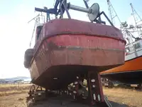Kapal penarik dijual
