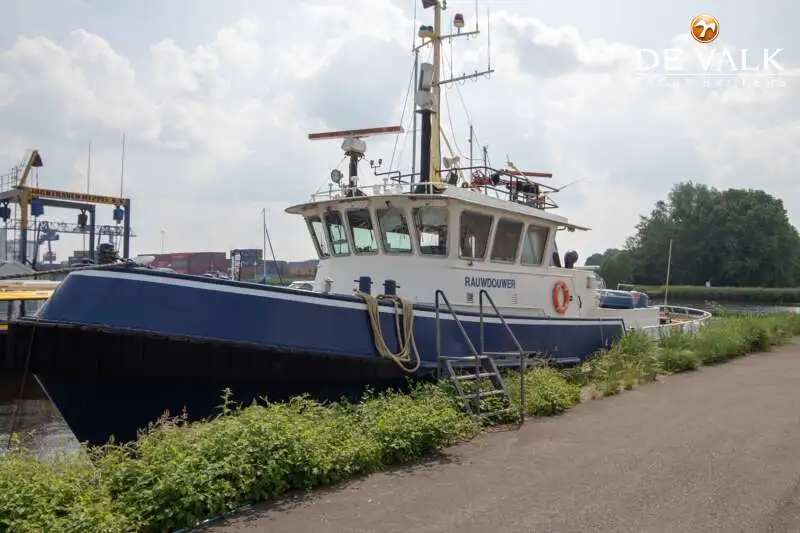 Kapal patroli untuk dijual