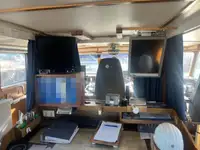 Kapal patroli untuk dijual
