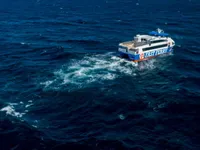 Kapal feri untuk dijual