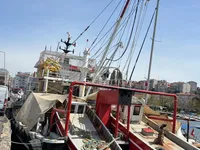 Kapal penangkap ikan untuk dijual