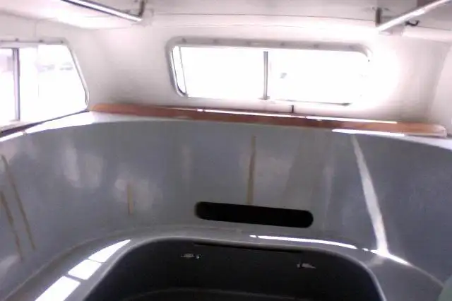 Kapal kru untuk dijual