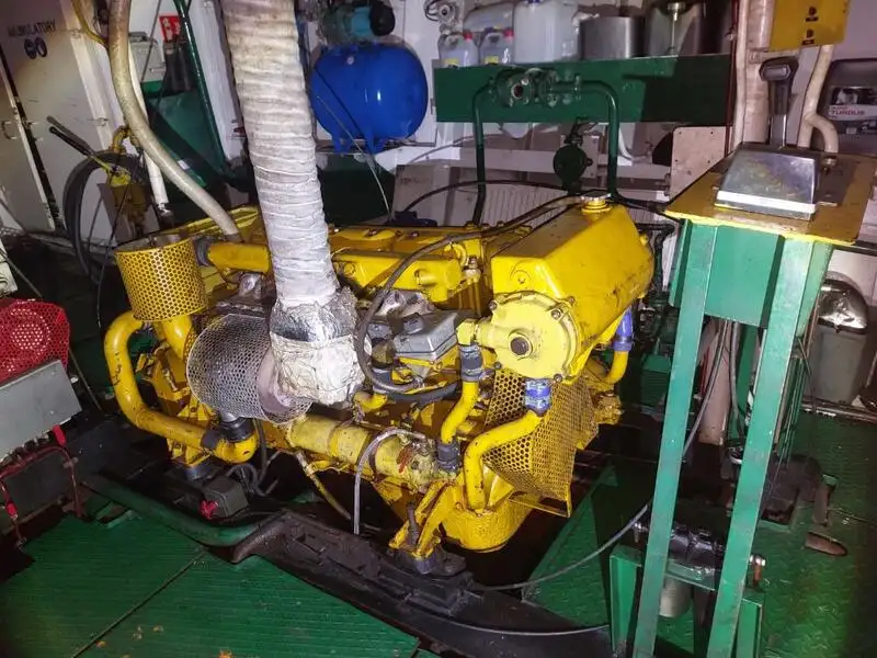 Kapal survei untuk dijual