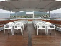 Kapal pesiar untuk dijual