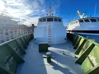 Kapal kru untuk dijual