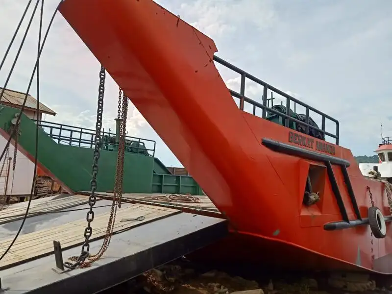 Kapal pendarat, tank untuk dijual