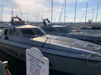 Kapal patroli untuk dijual