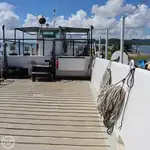 Kapal pendarat, tank untuk dijual