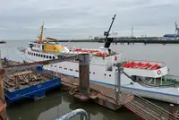 Kapal pesiar untuk dijual