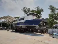 Kapal penumpang dijual