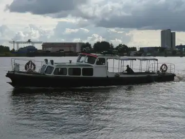 Kapal tunda untuk dijual