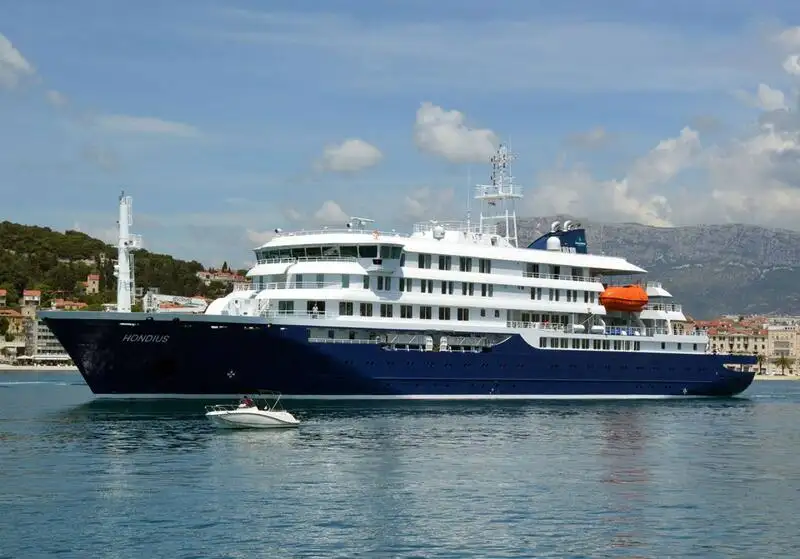 Kapal pesiar untuk dijual