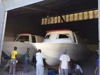Kapal penyelamat untuk dijual