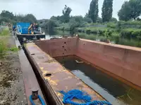 Tongkang untuk dijual