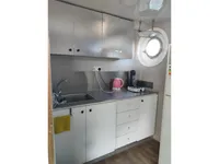Kapal kontainer untuk dijual
