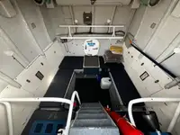 Kapal kru untuk dijual
