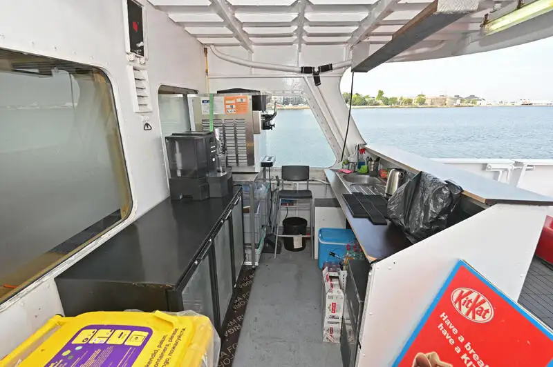 Kapal pesiar untuk dijual