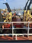 Kapal pasokan dijual