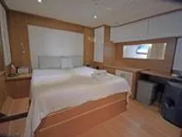 Yacht untuk dijual