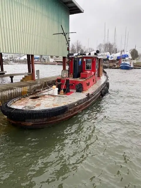 Kapal tunda untuk dijual