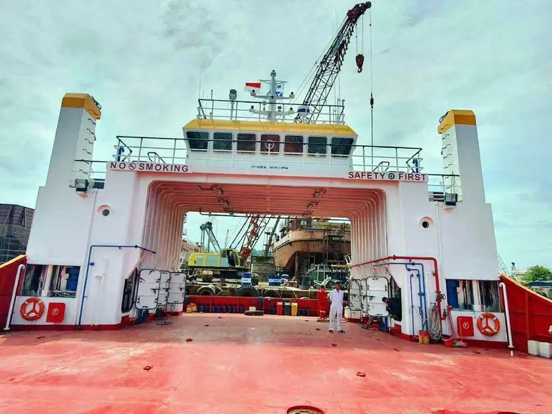 Kapal pendarat, tank untuk dijual