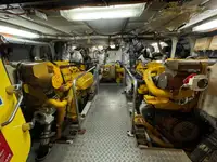 Kapal kru untuk dijual
