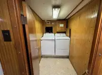 Kapal kru untuk dijual