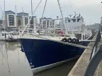 Trawler dijual
