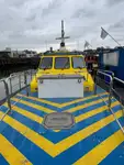 Kapal kru untuk dijual