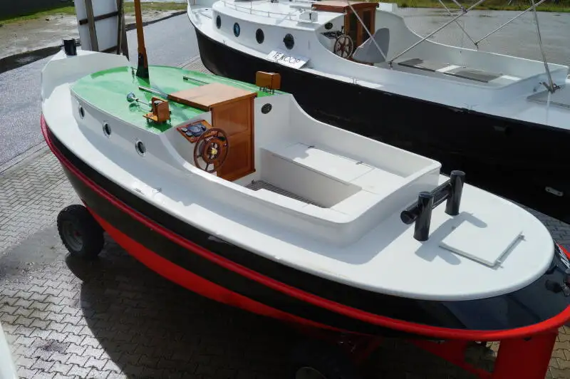 Kapal tunda untuk dijual