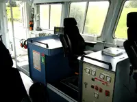 Kapal survei untuk dijual