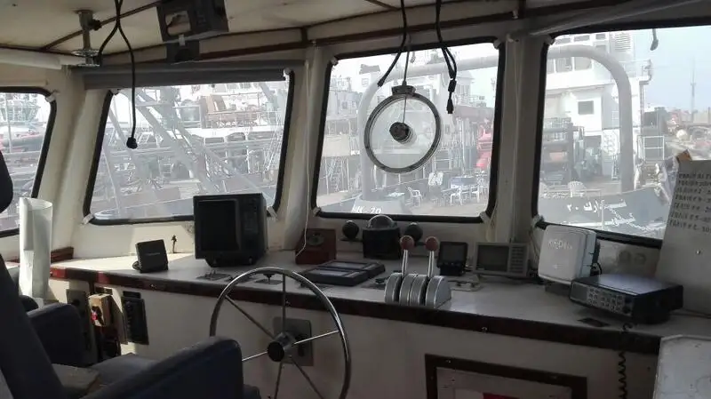 Kapal patroli untuk dijual