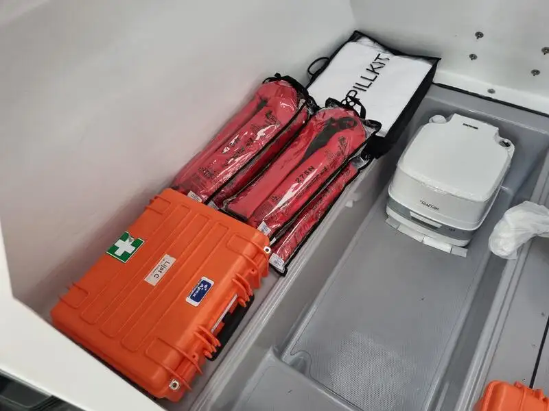 Kapal kontainer untuk dijual