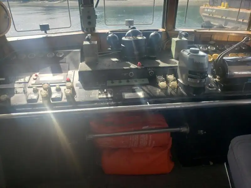 Kapal tunda untuk dijual