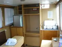 Kapal patroli untuk dijual