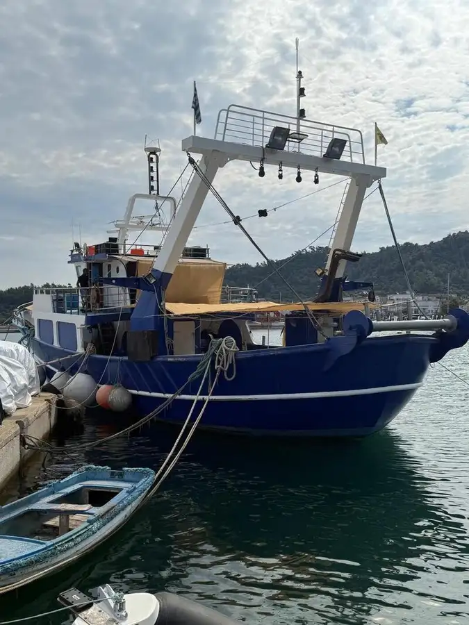 Kapal pukat untuk dijual