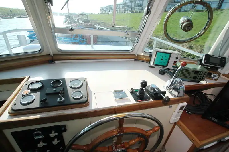 Kapal pesiar untuk dijual