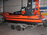 Kapal penyelamat dijual