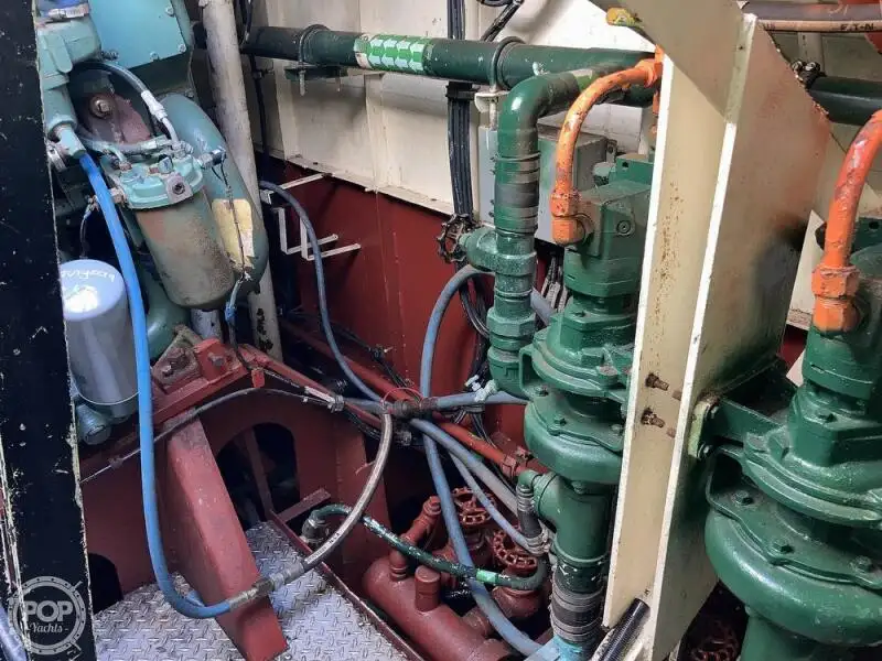 Kapal pendarat, tank untuk dijual