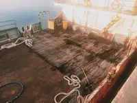 Kapal pendarat, tank untuk dijual