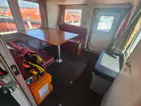 Kapal kru untuk dijual
