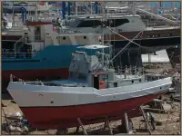 Kapal pemadam kebakaran dijual