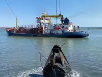 Kapal keruk untuk dijual