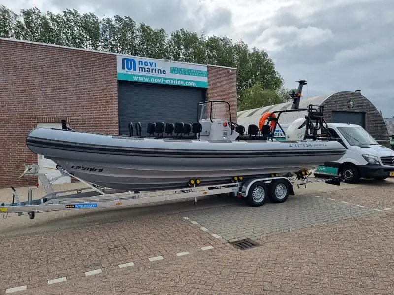 Perahu karet kaku untuk dijual