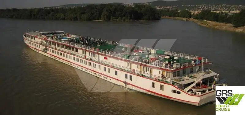 Kapal pesiar untuk dijual