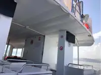Kapal penumpang dijual