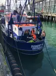 Kapal pengangkut LNG untuk dijual
