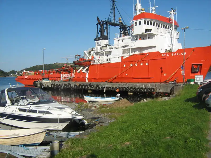 Kapal suplai platform (PSV) untuk dijual