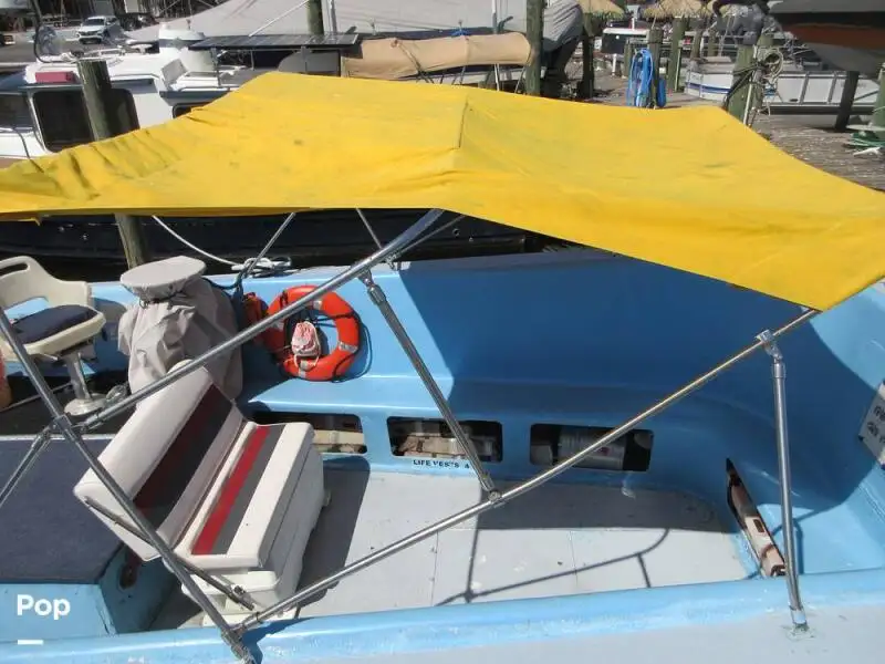 Kapal pesiar-feri untuk dijual